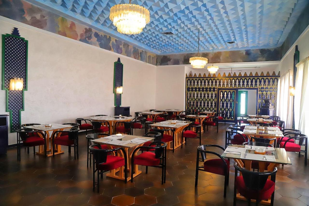 Hotel Parador Лаюне Екстериор снимка