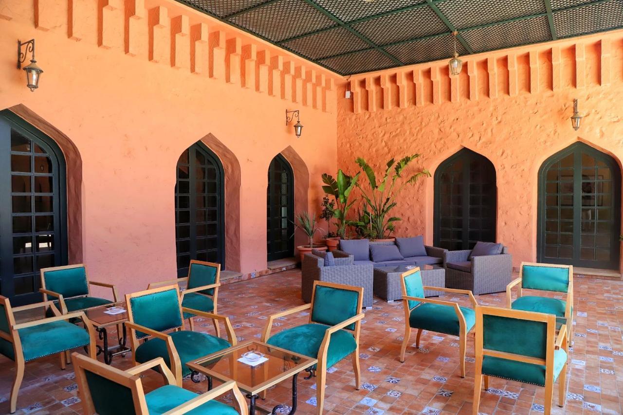 Hotel Parador Лаюне Екстериор снимка