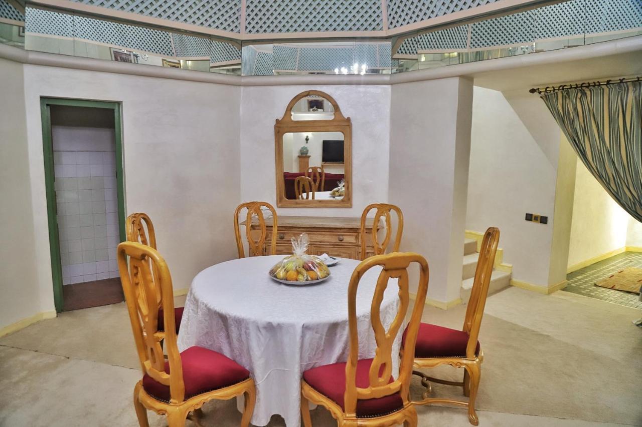 Hotel Parador Лаюне Екстериор снимка