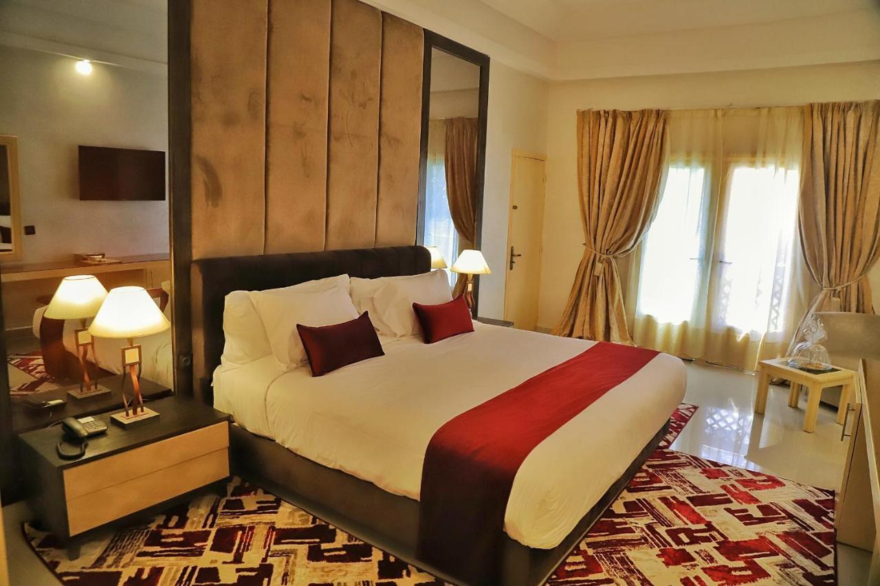 Hotel Parador Лаюне Екстериор снимка
